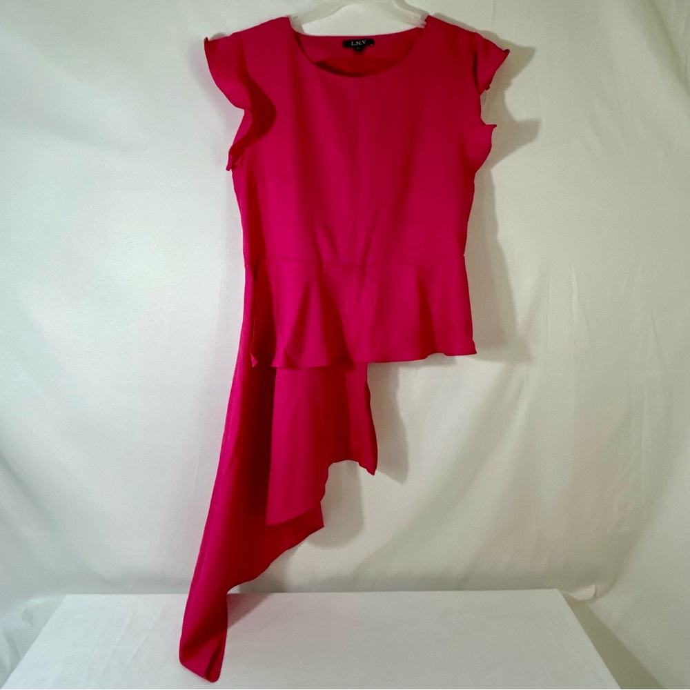 L.N.V. Hot Pink Asymmetric Peplum Top - Size XL (NWOT)